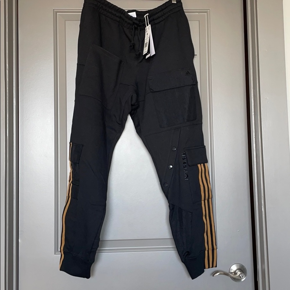 Ivy Park 4All Cargo Sweatpants